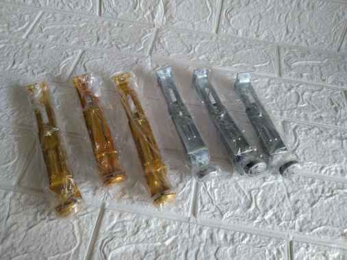 Kaki gorden/bracket warna gold