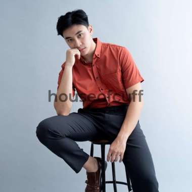 Houseofcuff Kemeja Pria Lengan Pendek Slim Fit Teracotta Merah Bata XL
