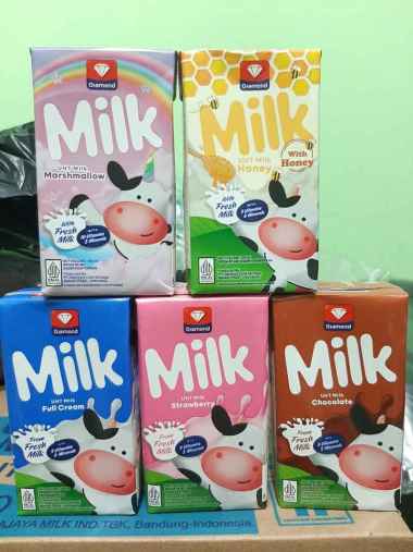 Susu Diamond Milk UHT 125ml Marshmellow