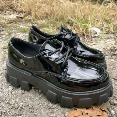 Sepatu Docmart - Harga Terbaru September 2021 | Blibli