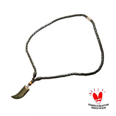 Vee Magnet Liontin Taring Kalung Terapi Kesehatan Dark Grey