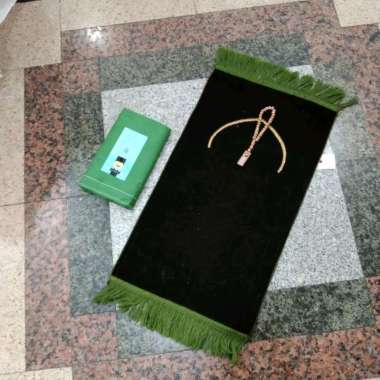 Paket Tasbih Sajadah Sarung Anak - Al Amanah Store