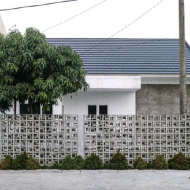 Roster/minimalis/sekat/dinding/pagar/dekorasi/varian/warna/merah/hitam/abu/putih/tife/pentilasi/udar