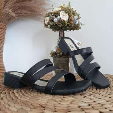 Sandal andin Kulit Asli Wanita Sandal Teplek Papirut Garut Hitam