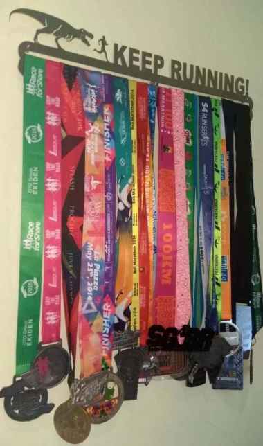 MEDAL HANGER - GANTUNGAN MEDALI - KEEP RUNNING hanger Stainless Steel