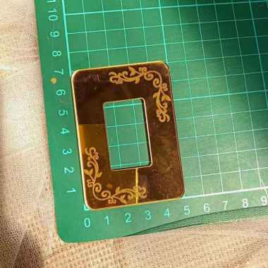 Frame Replika Logam Mulia Wood Slice