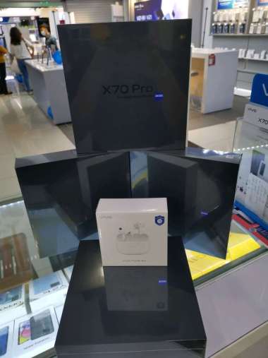 Jual Vivo X Pro 70 Agustus 2022 - Garansi Resmi & Harga Murah | Blibli