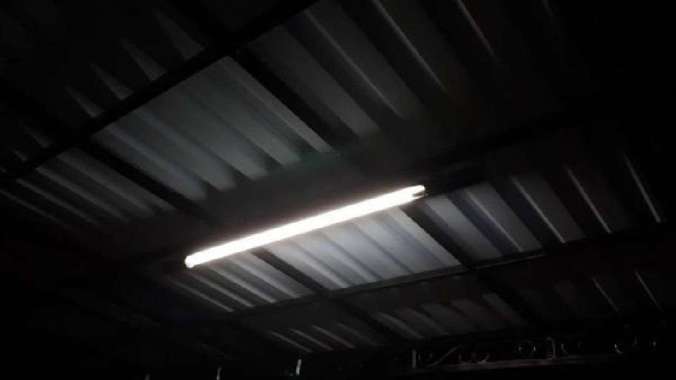 KAP DUDUKAN LAMPU ATAP OUTBOW HITAM BAMBU BAMBOO TL T8 1x18 LED 60CM PAKAI LAMPU