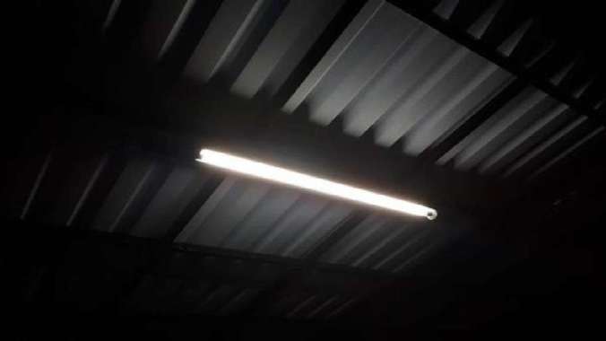 KAP LAMPU BAMBU BAMBOO HITAM 1x36 TL T8 LED KANOPI ATAP POLYCARBONATE PAKAI LAMPU