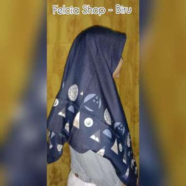 Jilbab/Hijab Segiempat Motif Umama Scarf Osaka Navy