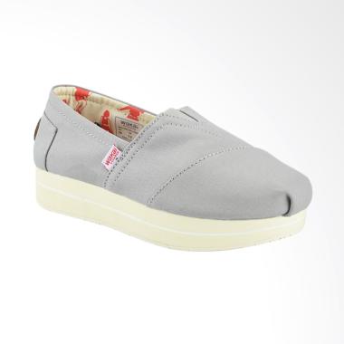 Sepatu Wakai Terbaru di Kategori Fashion Wanita | Blibli.com