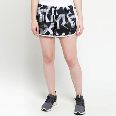 Sporty Chic - Rabu Cantik | Blibli.com