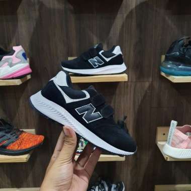 Jual Sepatu Nb Anak Original Pilihan Terlengkap Agustus 2022 | Blibli