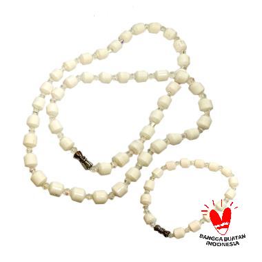 Vee Bio G Terapi Kesehatan Kalung Putih