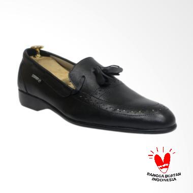 Jual Sepatu & Sandal Pria Model Terbaru, Kualitas Terbaik