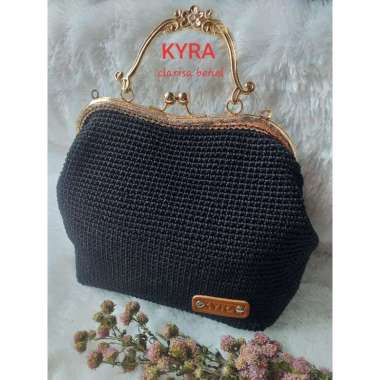 TAS RAJUT CLARISA Hitam