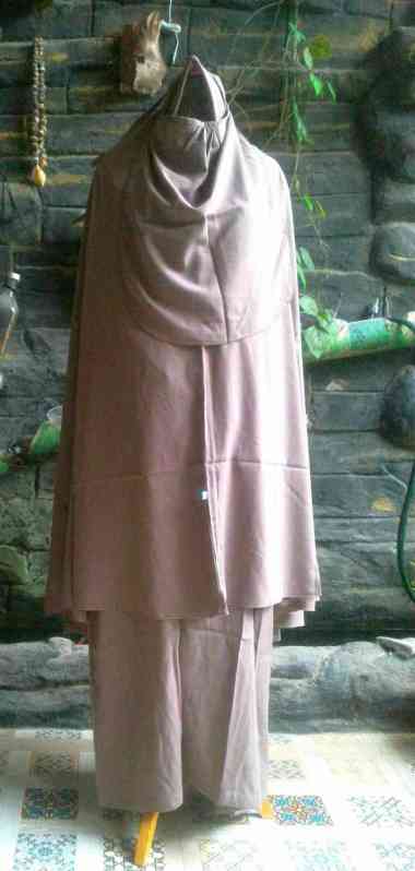 Gamis Syar'I Set Polos Cadar Akhwat Assirja