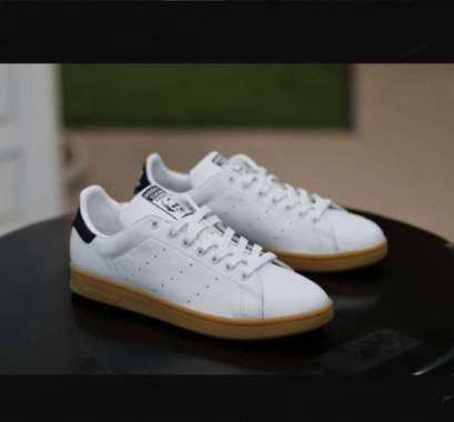 Sepatu Adidas Stan Smith - Review Produk & Rating Terbaik
