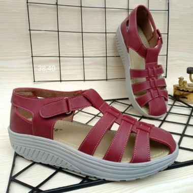 Sandal Sepatu Wanita WedgesTerbaru Model One Love,Sepatu Wedges Ori One Love,Wedges hak 4 cm Empuk D