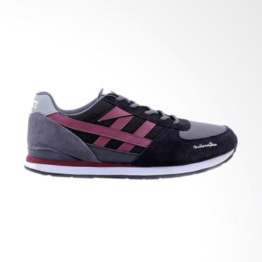 Jual HRCN 56CD Patch Red Sepatu Sneaker Pria Murah    Maret