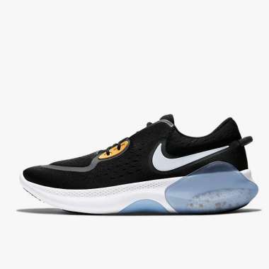 Daftar Harga Sepatu Lari Nike Terbaru Agustus 2021