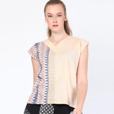 20 Koleski Terbaru Baju Atasan  Wanita Batik  Kombinasi  