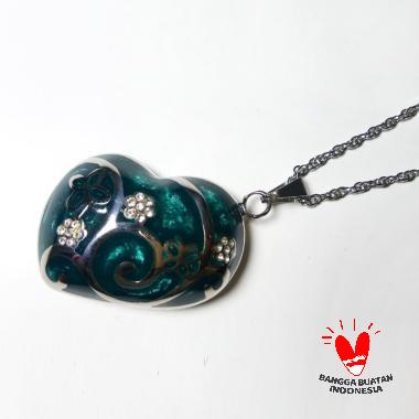 Vee Titanium Batu Bacan Cina Biru Love Kristal Jumbo Liontin Terapi Kesehatan  Biru