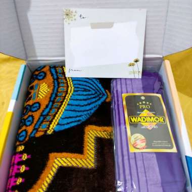 Hampers / Parcel Lebaran / Parcel Ramadhan Paket Sarung dan Sajadah