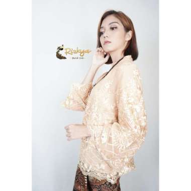 Jual Baju Atasan Wanita Kebaya Modern Model Terbaru & Kekinian - Harga
