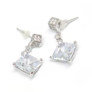 Jual Anting Emas Putih Model Terbaru 2020 | Blibli.com