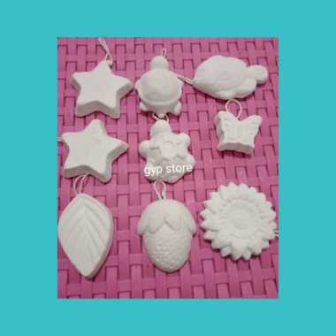 Patung Gypsum : Usaha Boneka Wisuda Berbahan Gypsum Cukup ...