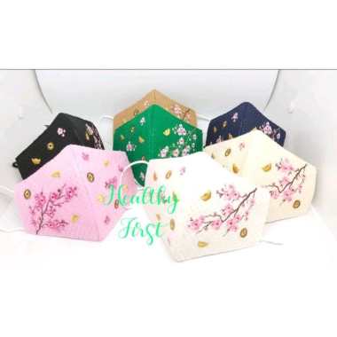 Masker bordir bunga sakuran dan taburan uang emas // edisi imlek pink