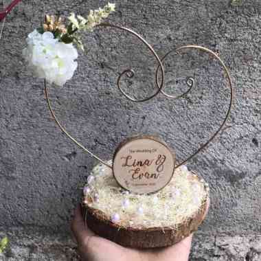 Tempat Cincin Love desain unik anti mainstream Ring Love + Alas Kayu