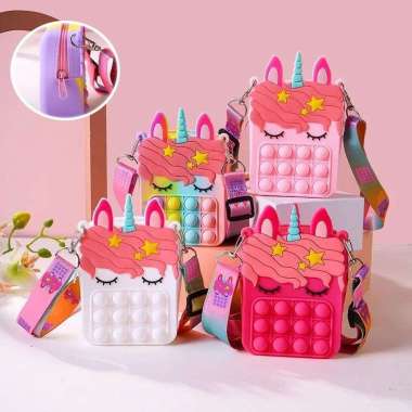 Jual Tas Motif Rainbow Kekinian Terbaru - Harga Promo Januari 2023 | Blibli