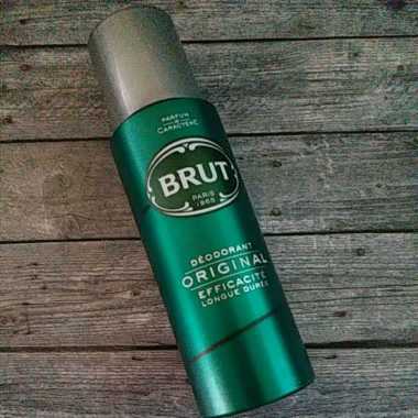 Brut Original Deodorant Parfum Body Spray Nivea Gillette UK Singapore