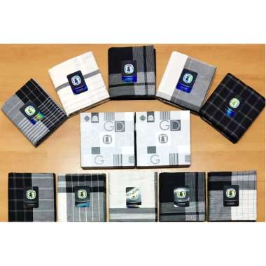 Jual Wadimor Sarung Polos Garis - Putih Online Maret 2021