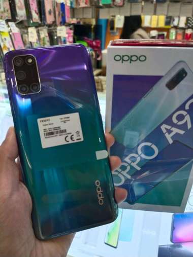 Oppo A92 - Harga Februari 2021 | Blibli