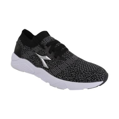 Jual Sepatu Lari, Tas, Celana & Kacamata Renang Diadora | Blibli.com
