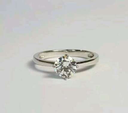 Cincin Emas Putih Soliter Mirip Berlian Elegant Real Gold 2.14 gram (Size 12)