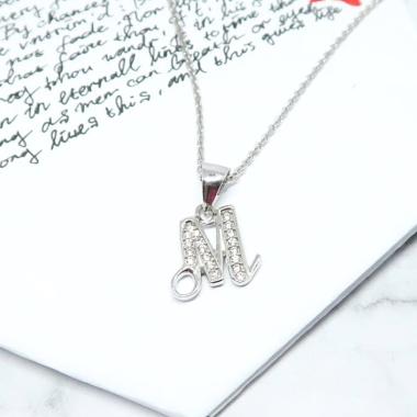 Beauty Culture BCKL208 Liontin Huruf Abjad Inisial Nama Lapis Emas Putih​ Kalung Wanita [Original]