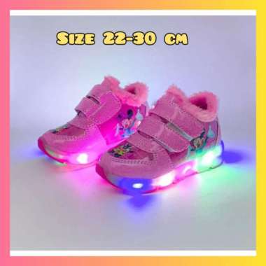 Jual Sepatu Jalan Jalan Buat Anak Anak Terbaik Februari 2023 - Harga