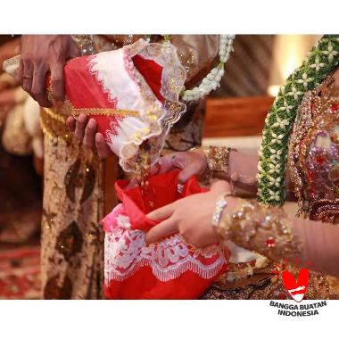 Kacar Kucur Set Perlengkapan Pengantin Adat
