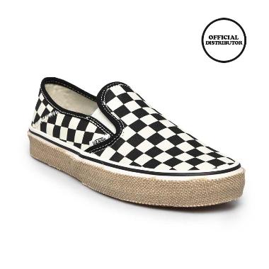 vans slip on flats