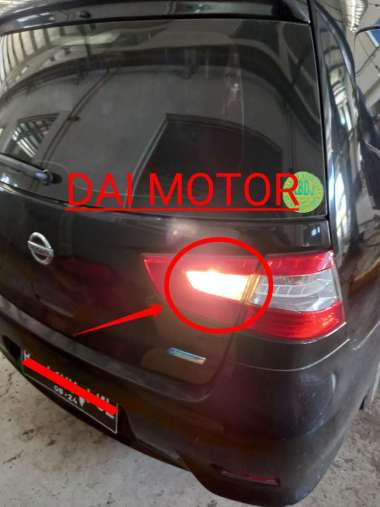 bulb bohlamp lampu mundur grand livina L11 2013-2017
