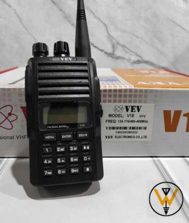 VEV V18 DUAL BAND HT