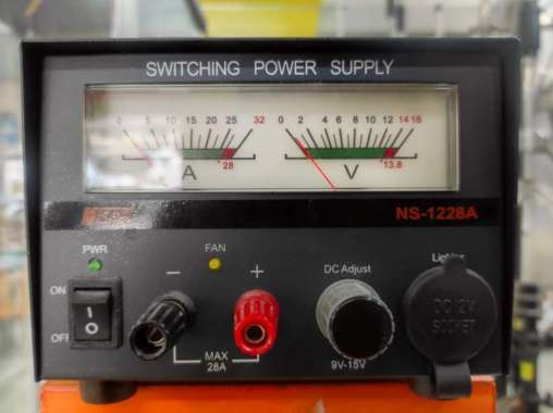 NISSEI NS-1228A SINGLE DUAL V/A METER SWITCHING PSU 9-15VDC 28A 110/220VAC (EU-PLUG