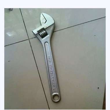 Kunci Inggris 12"