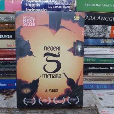 novel negeri 5 menara Multivariasi Multicolor