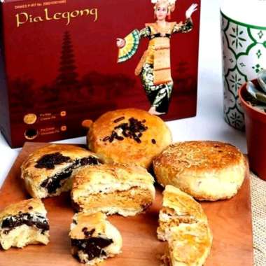Pia Legong Original. Oleh-oleh asli Khas Bali. Terlaris diBali Rasa Mix