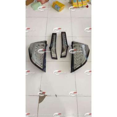 Stop Lamp Jazz GK5 Lampu Belakang Mobil Honda Jazz GK5 Stoplamp Jazz Bronze